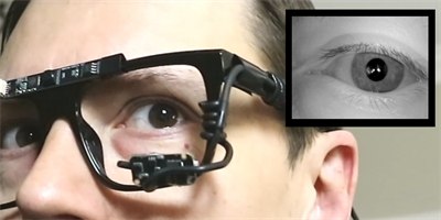 Eye fully visible in the mounted camera view